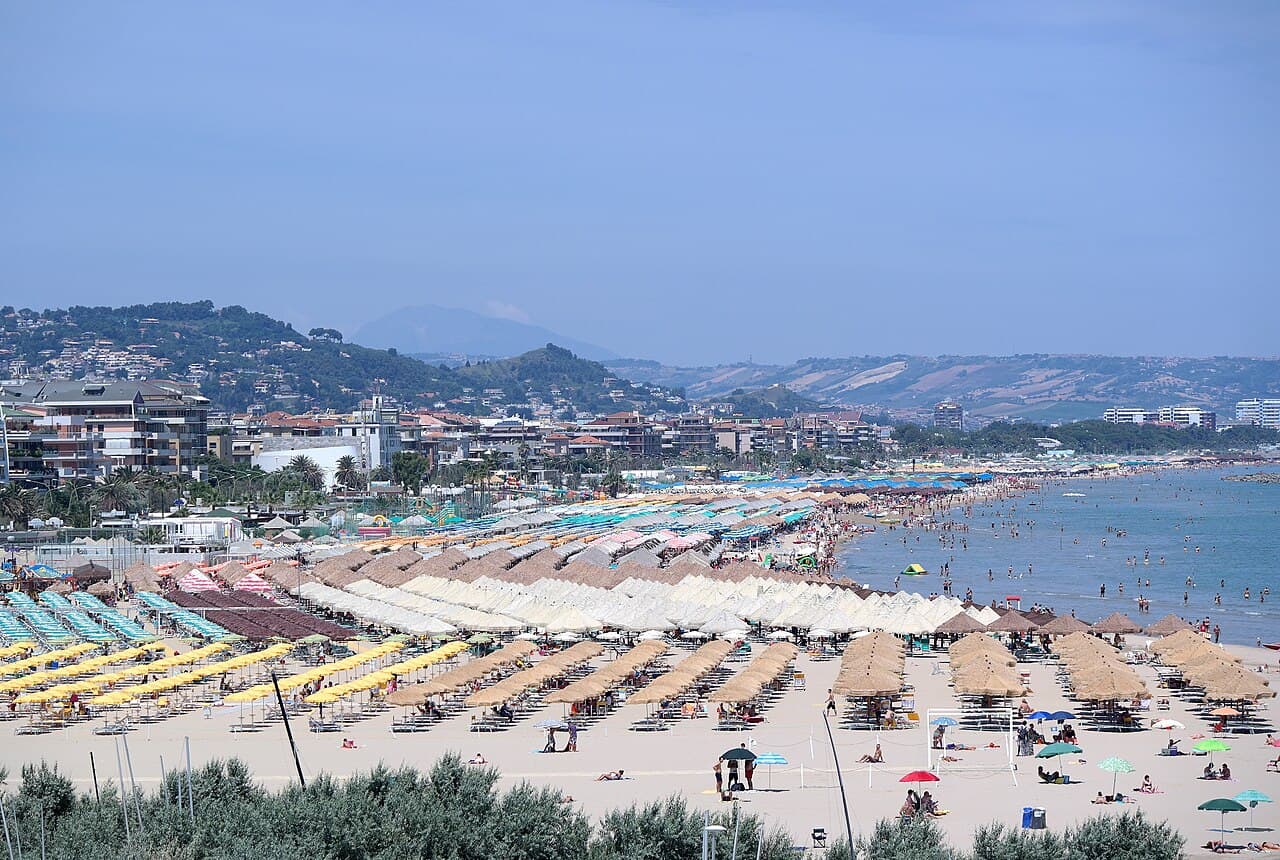 Zbor ieftin la Pescara, Italia